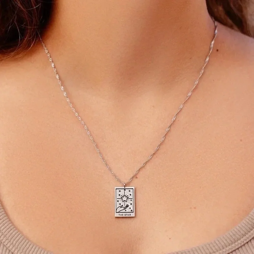 ❄️ Pura Vida | SILVER TAROT CARD PENDANT NECKLACE